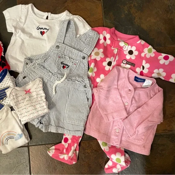 EUC 3-6M baby girls’ clothing bundle - Picture 2 of 4